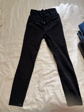 GAP Women's Black Maternity Skinny Jeans